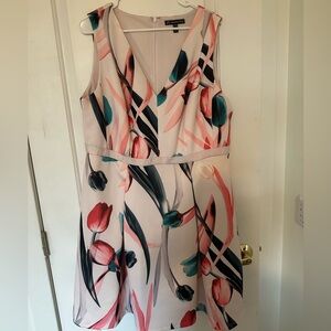 Floral fitted Adrianna Papell Dress